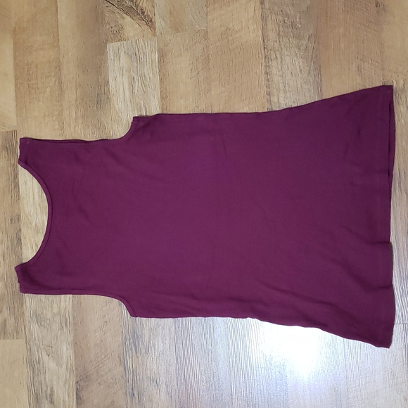 Sonoma - Magenta Ribbed Tank with Beaded shoulders - Ladies Medium - Picture 9 of 10